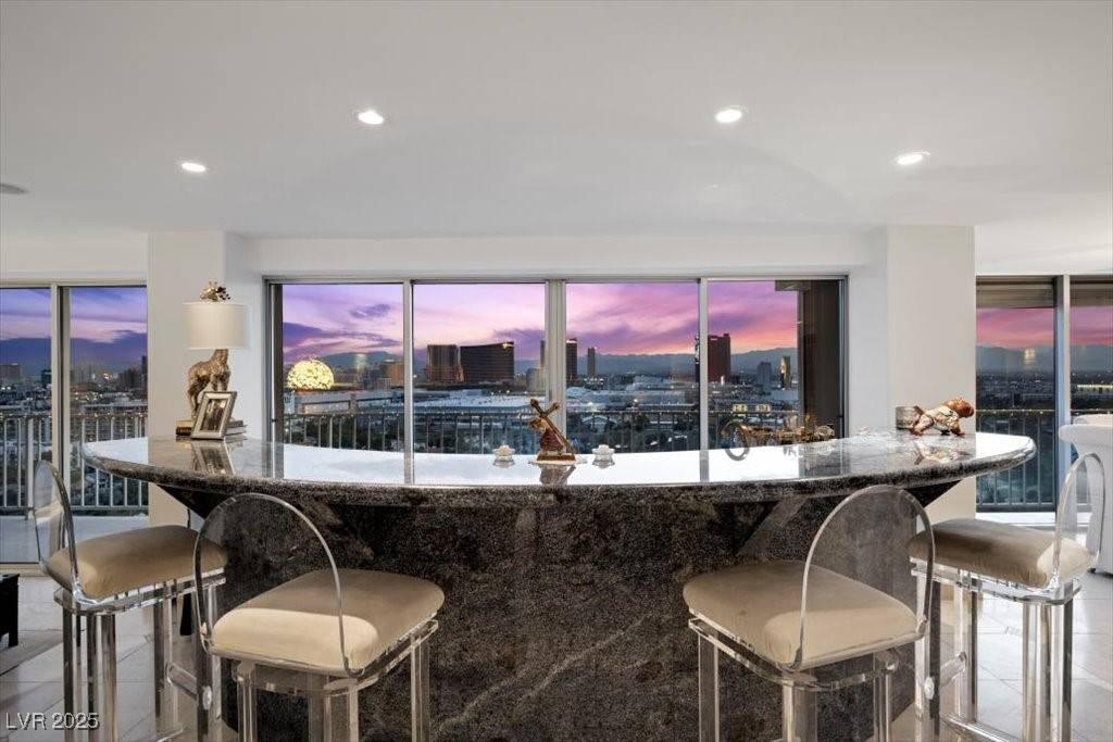 Las Vegas, NV 89109,3111 Bel Air DR #21A & 21C