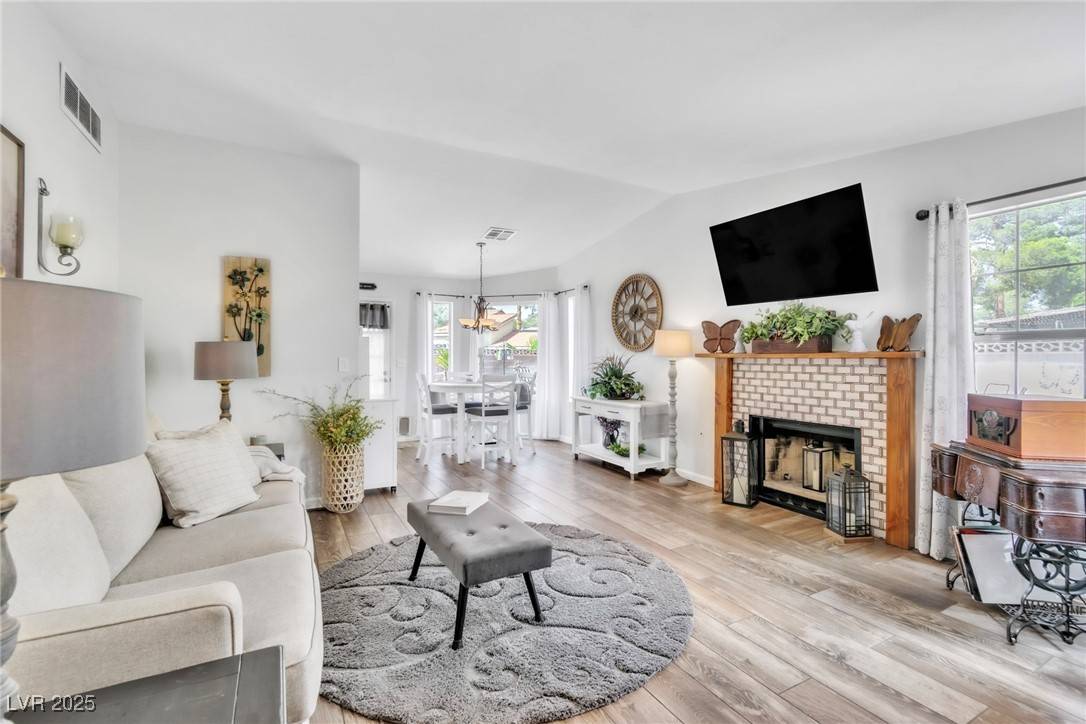 Las Vegas, NV 89108,6536 Pleasant Plains WAY