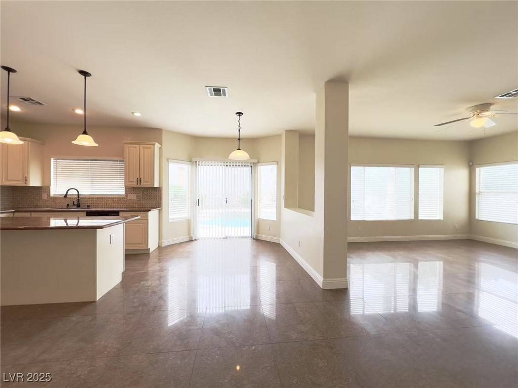 Henderson, NV 89074,2019 Silverton DR