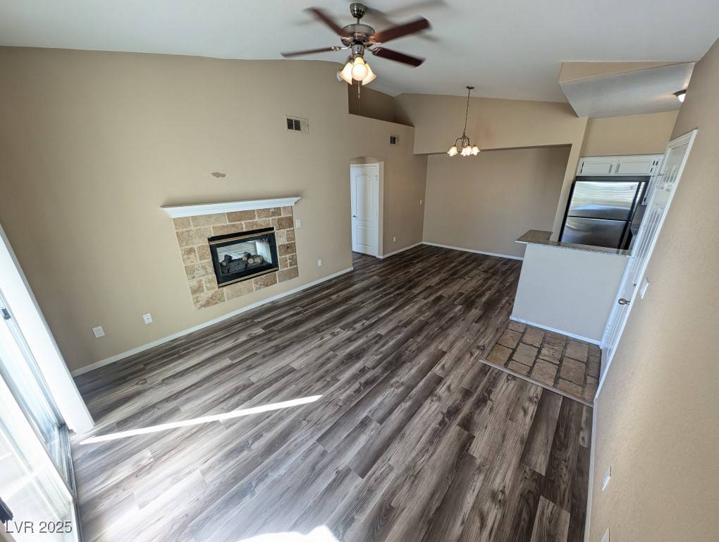 Las Vegas, NV 89144,1709 KING JAMES ST #201