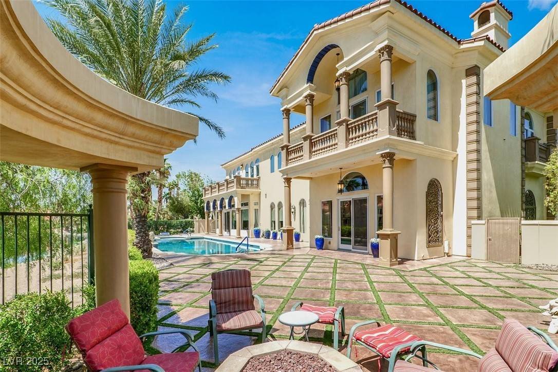Las Vegas, NV 89117,2200 Glenbrook WAY