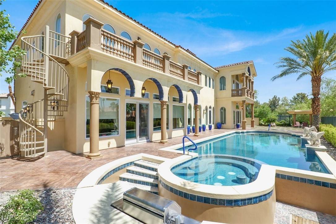 Las Vegas, NV 89117,2200 Glenbrook WAY