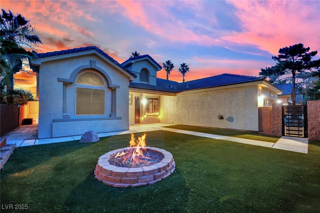 Las Vegas, NV 89130,5509 Rose Thicket ST