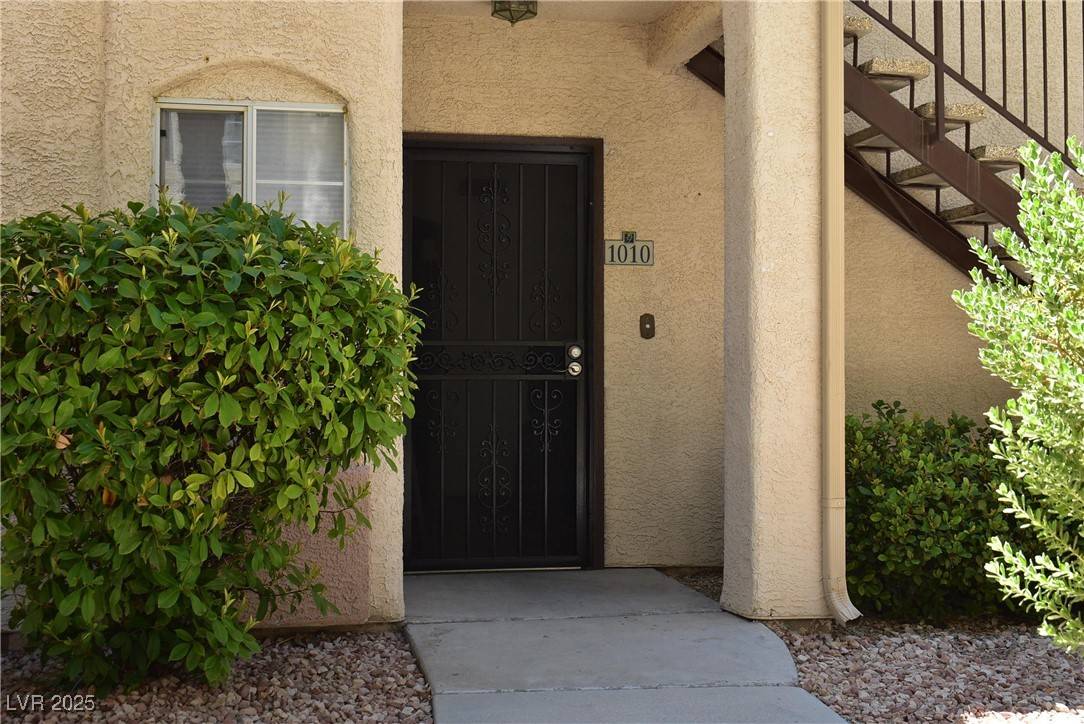 Las Vegas, NV 89128,1830 N Buffalo DR #1010