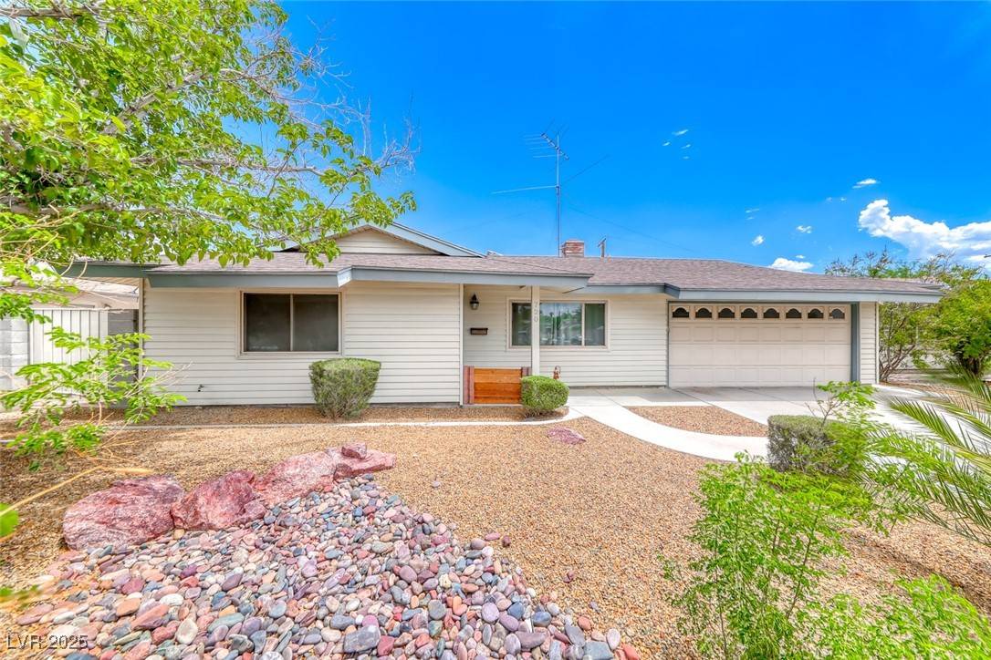 Las Vegas, NV 89107,720 McDermit ST