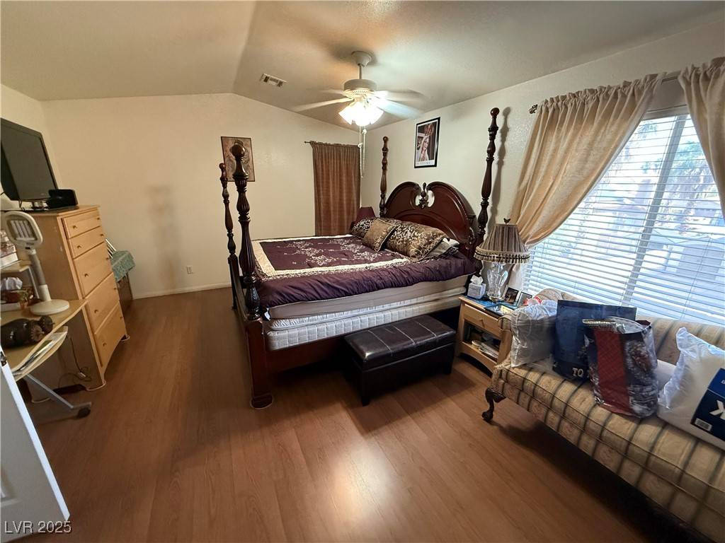 Las Vegas, NV 89123,977 Country Skies AVE