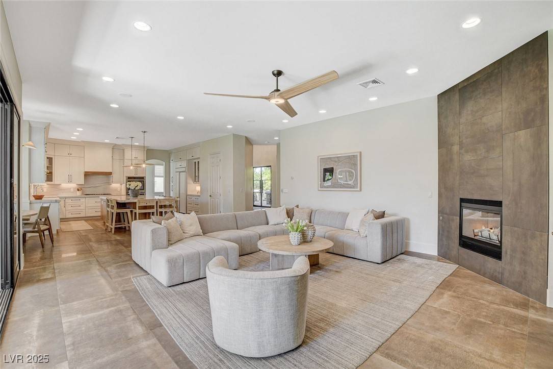 Henderson, NV 89052,1266 Imperia DR