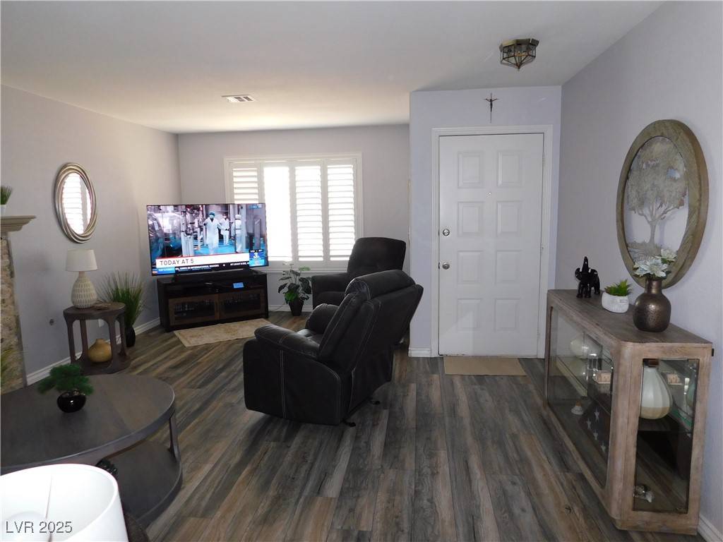 Henderson, NV 89015,391 Newbury CT