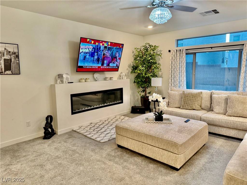 Las Vegas, NV 89141,10411 Rose Palisade ST