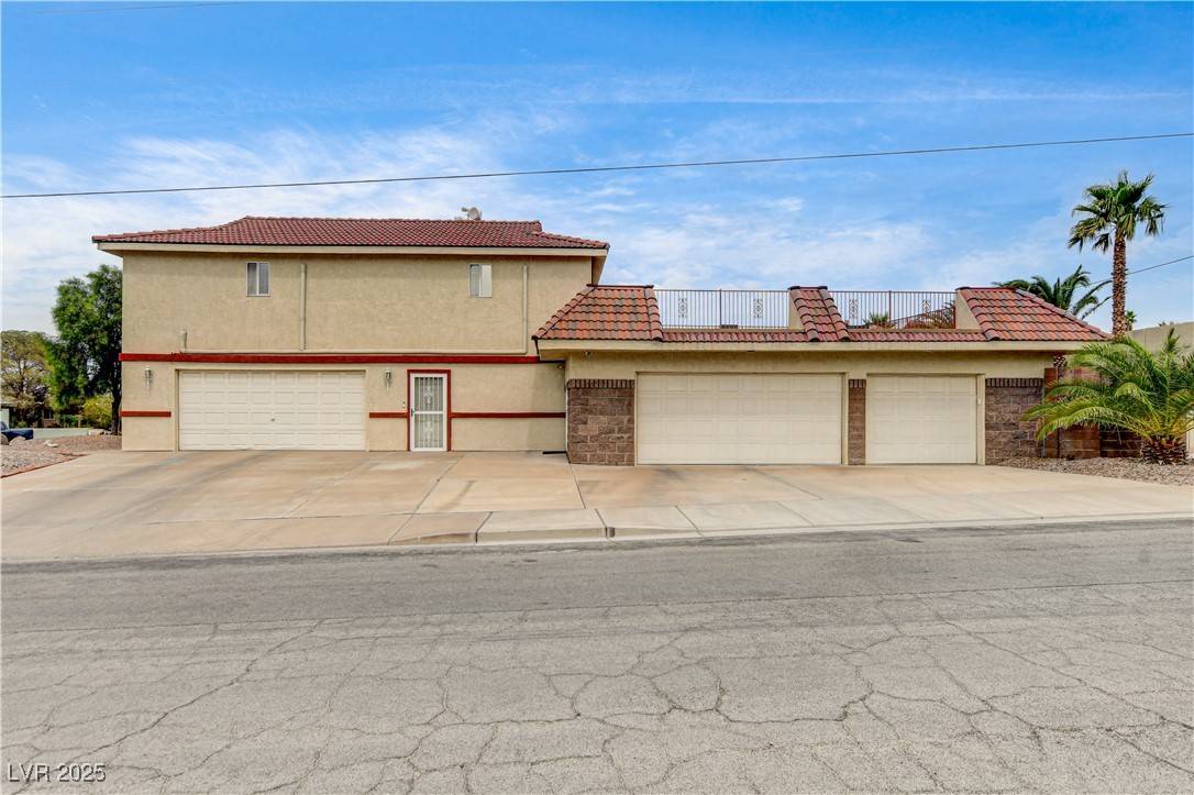 Henderson, NV 89015,301 E Longacres DR