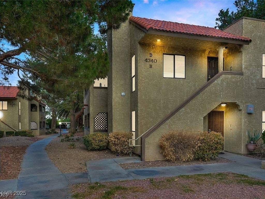 Las Vegas, NV 89102,4740 Obannon DR #B