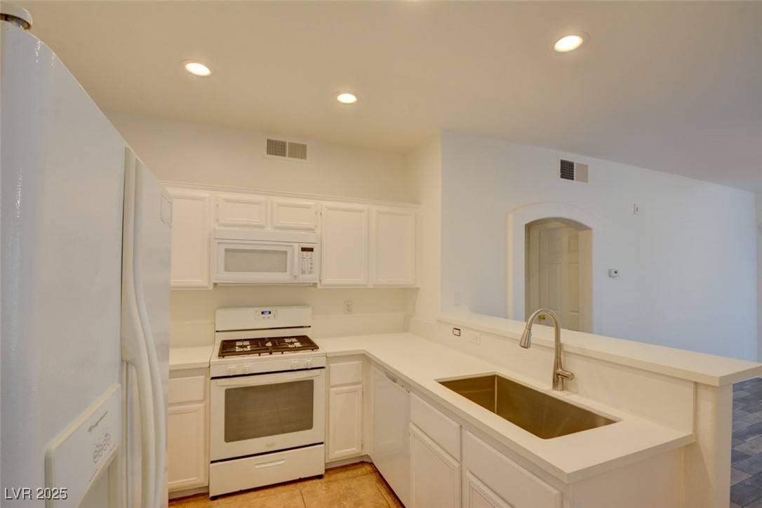 Henderson, NV 89074,2201 Ramsgate DR #826
