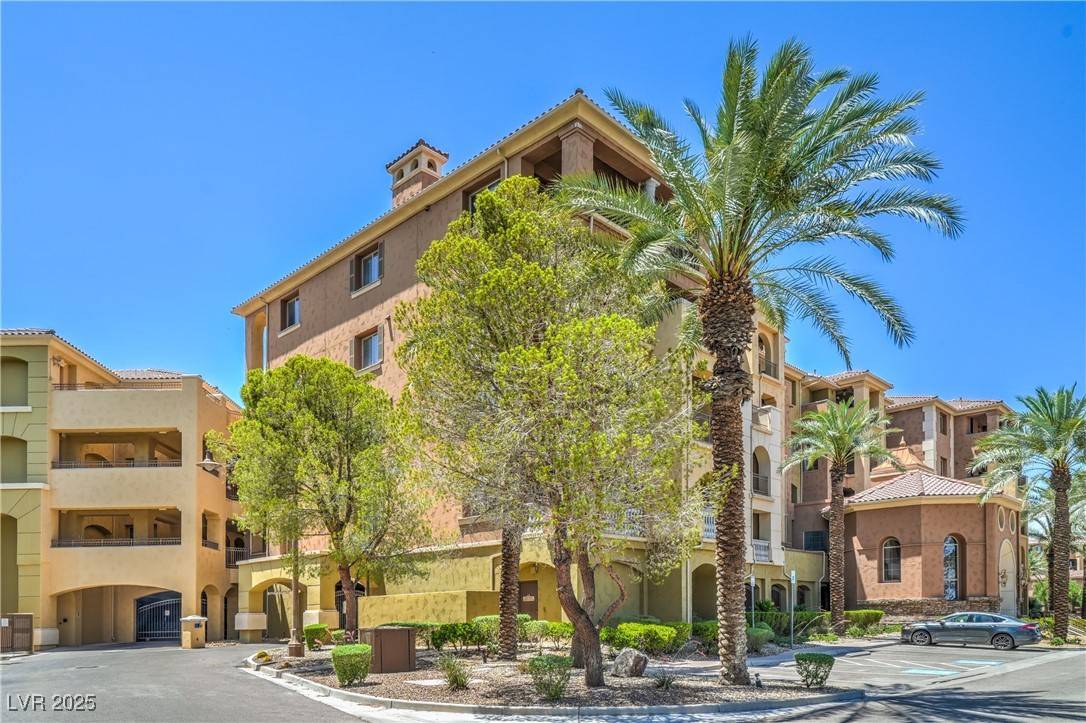 Henderson, NV 89011,15 Via Mantova #302