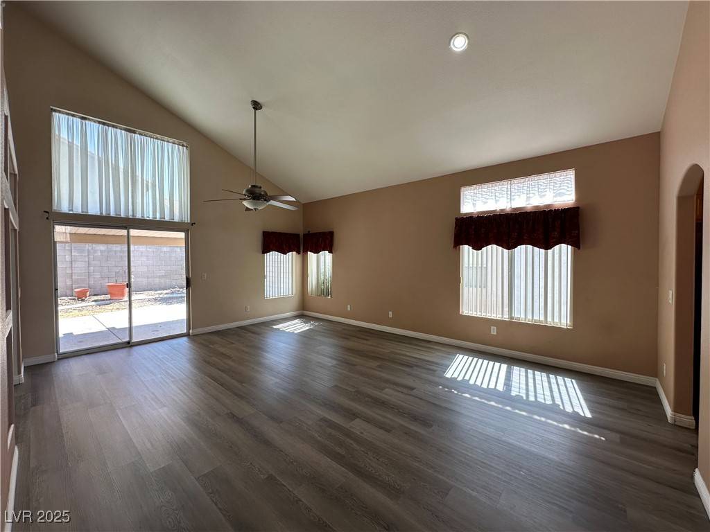 Las Vegas, NV 89183,903 Sterling Thorn CT