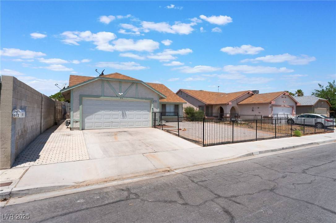 Las Vegas, NV 89108,1012 Greystone DR
