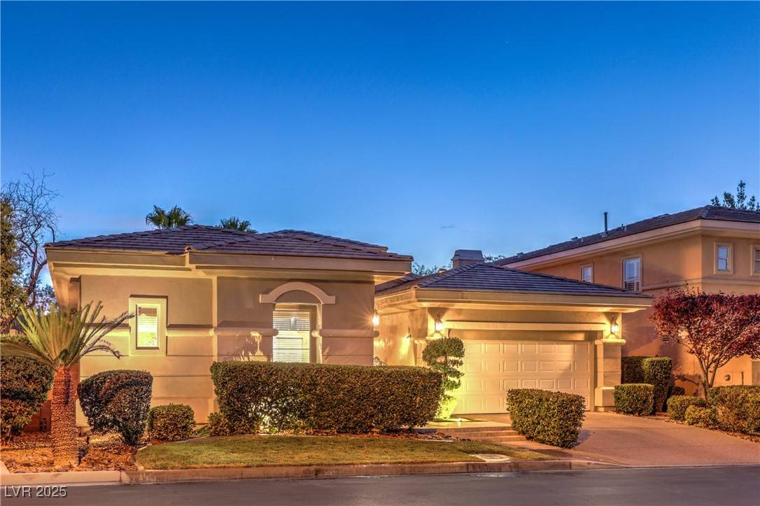 Las Vegas, NV 89144,9733 Plateau Heights PL