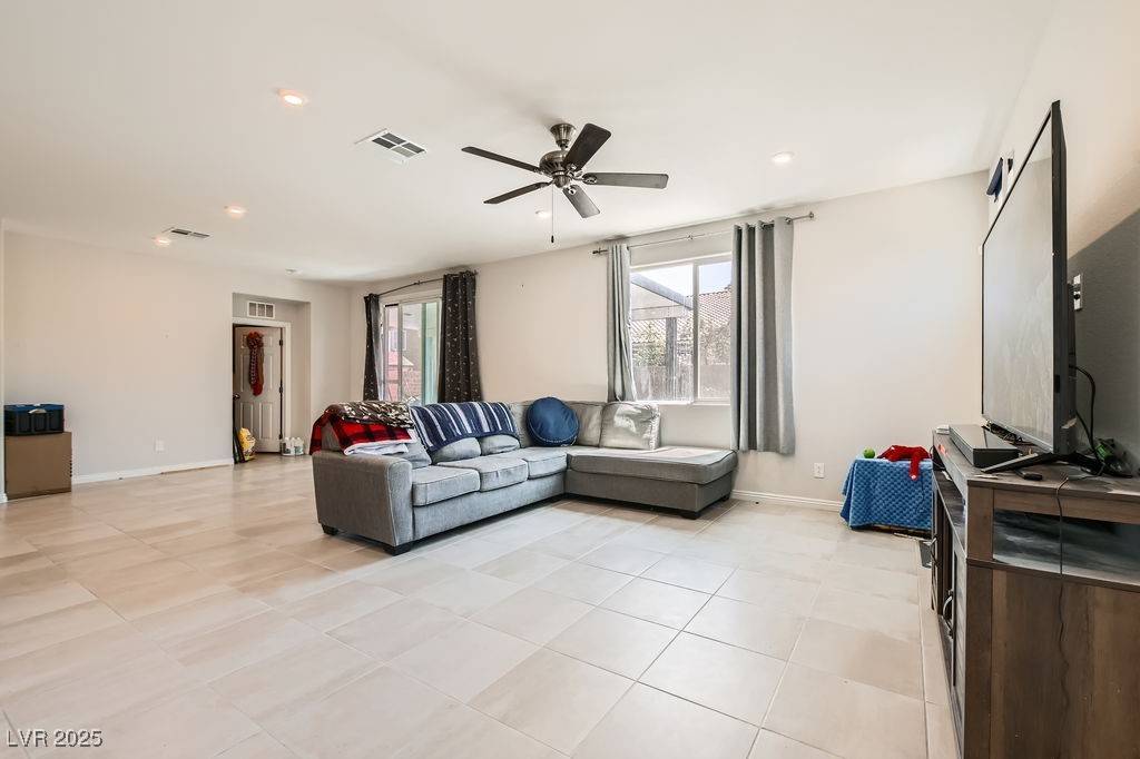 North Las Vegas, NV 89031,5660 Oasis Ridge ST