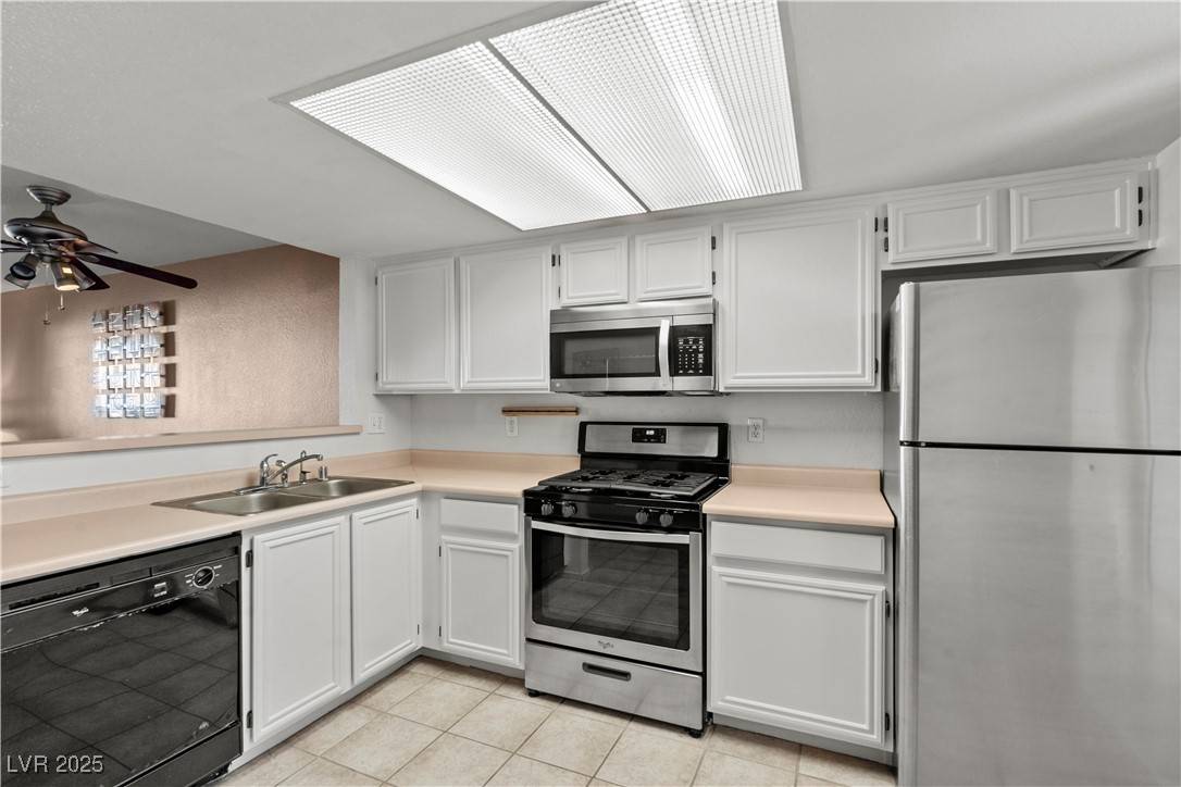 Las Vegas, NV 89113,8070 W Russell RD #1023
