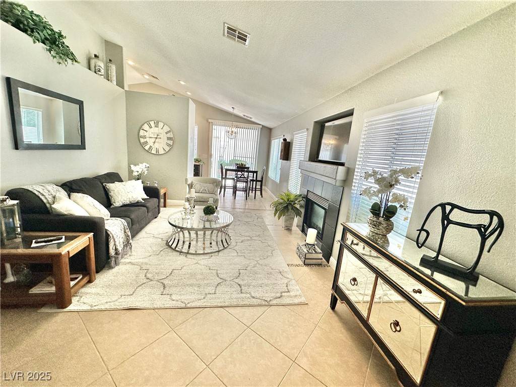 Las Vegas, NV 89129,3329 HIDDEN RIDGE ST