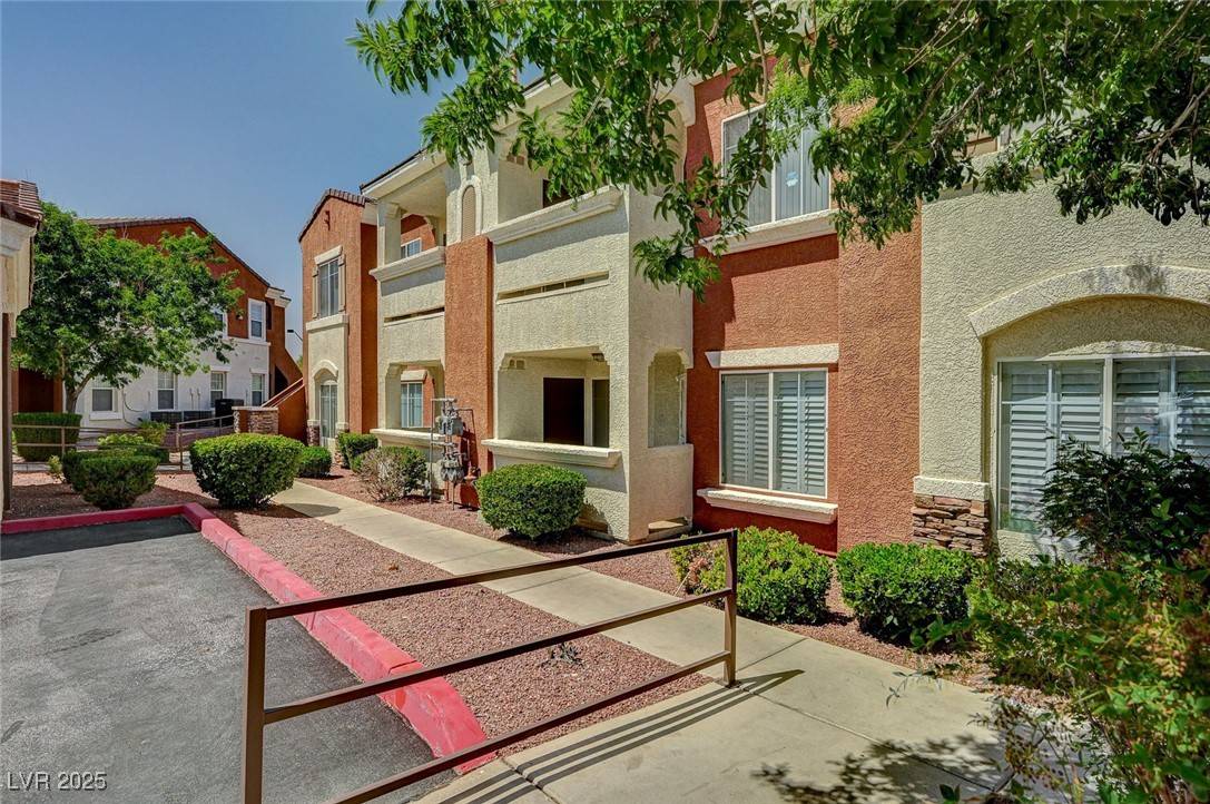 Las Vegas, NV 89149,9303 Gilcrease AVE #2234