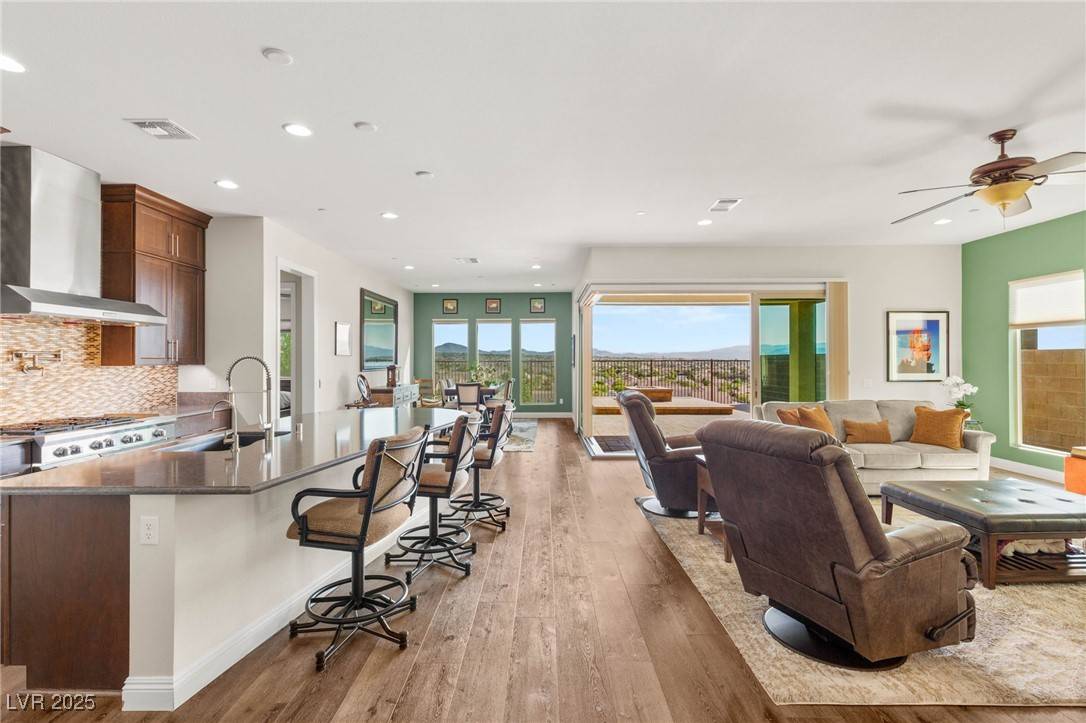 Henderson, NV 89052,2069 Alto Vista DR