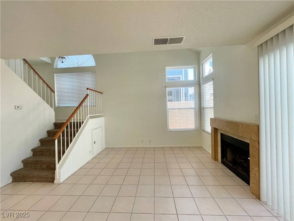Las Vegas, NV 89146,3241 Symphony DR