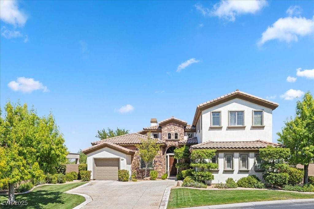 Henderson, NV 89052,8 Shade Valley LN