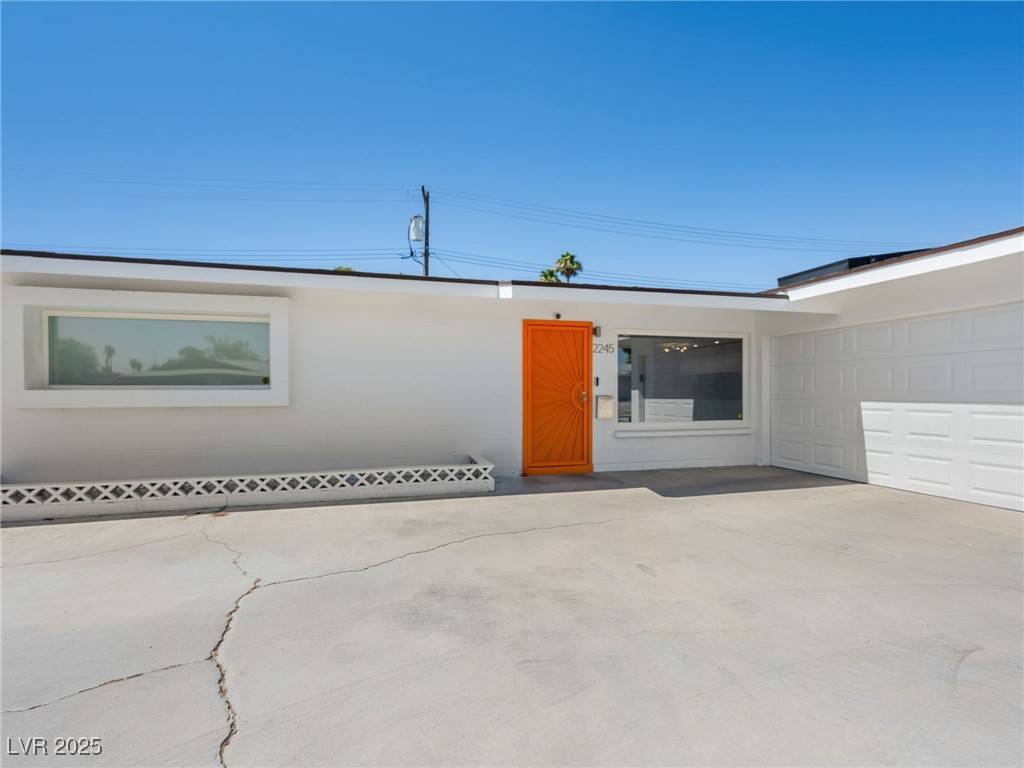 Las Vegas, NV 89169,2245 Sombrero DR