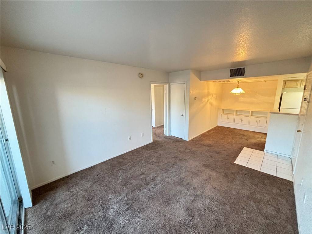 Las Vegas, NV 89113,8070 W Russell RD #1132