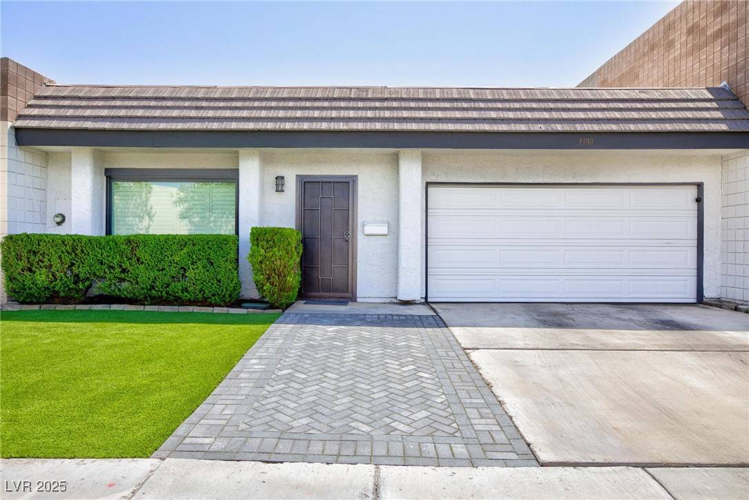 Las Vegas, NV 89121,3380 Kensbrook ST