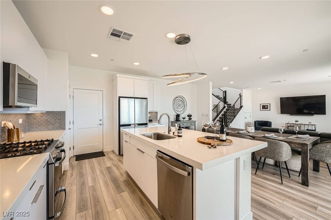 Las Vegas, NV 89138,12093 Glentana View ST