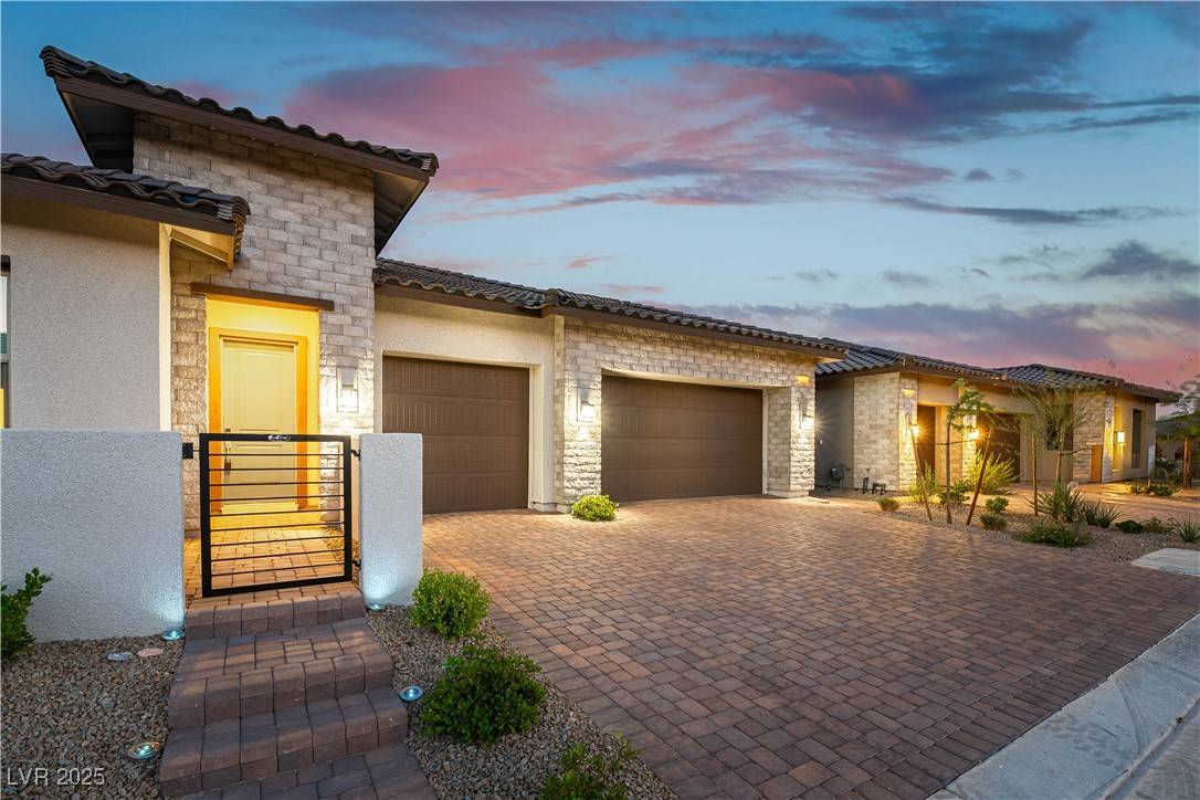 Las Vegas, NV 89138,218 Vista Balla AVE