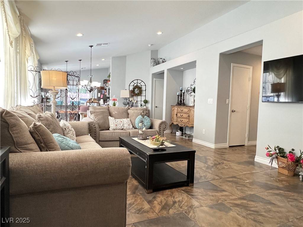 Las Vegas, NV 89142,6292 Yucca Valley CT