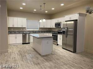 Pahrump, NV 89048,31 White Burch LN