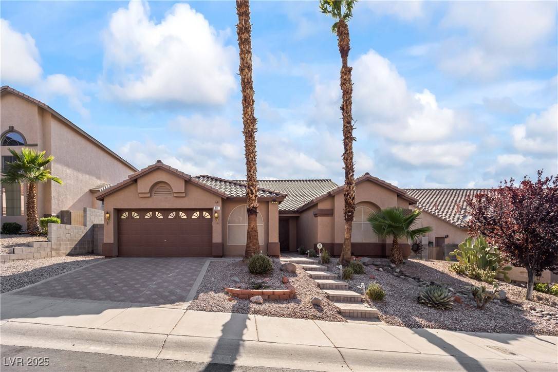 Henderson, NV 89052,517 Chance Cove DR