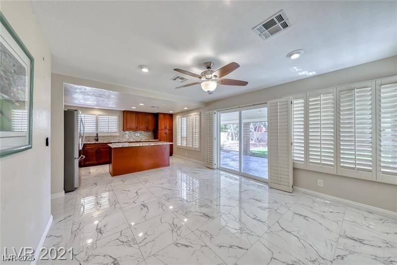 Las Vegas, NV 89103,6729 Airdale CIR