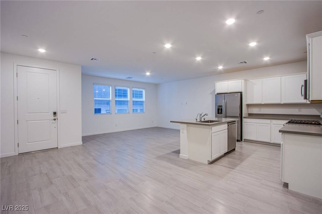 Henderson, NV 89015,139 Aqua Commons LN