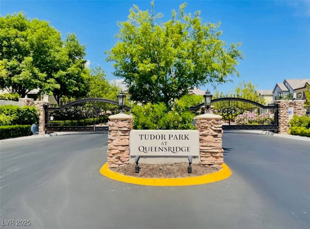 Las Vegas, NV 89145,9136 Worsley Park PL