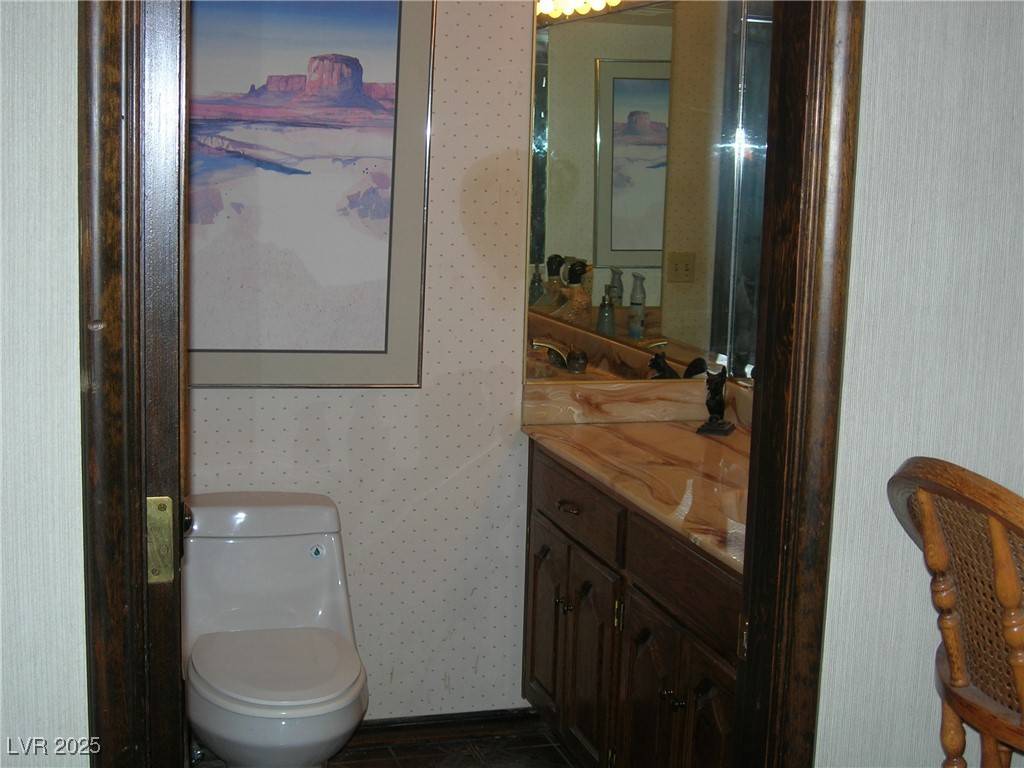 Las Vegas, NV 89107,6325 Burgundy WAY