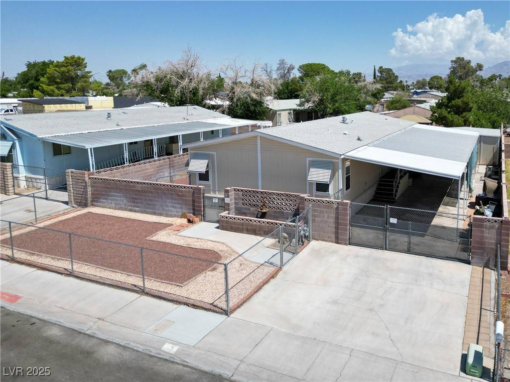 Las Vegas, NV 89108,6436 Hartman ST