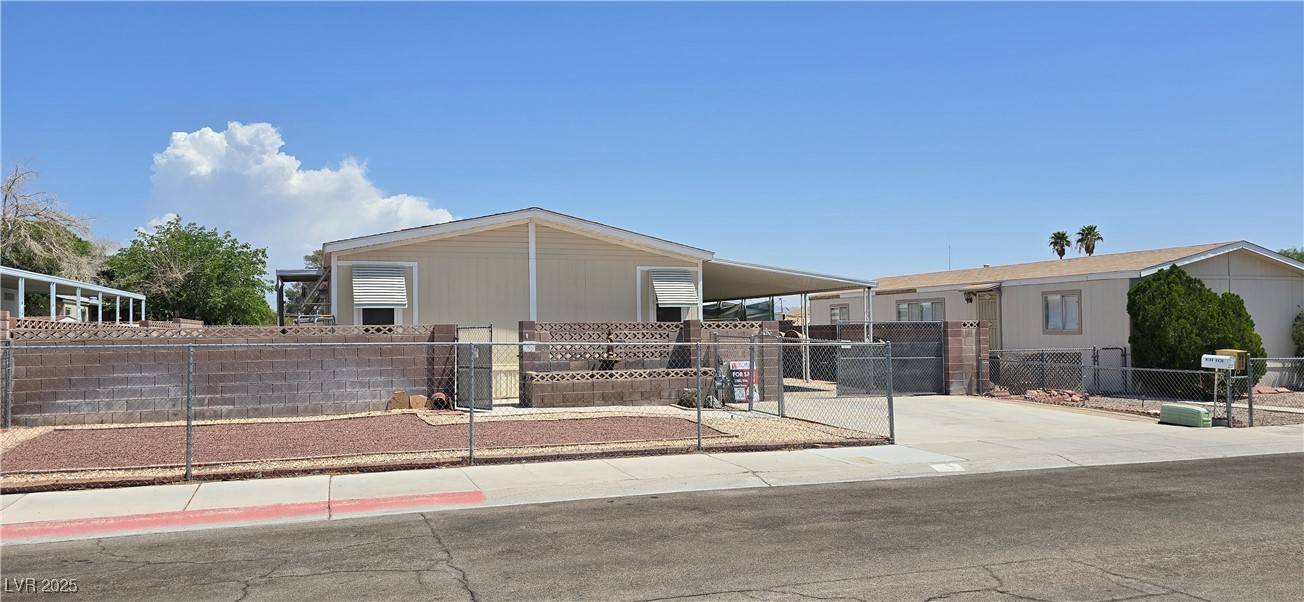 Las Vegas, NV 89108,6436 Hartman ST