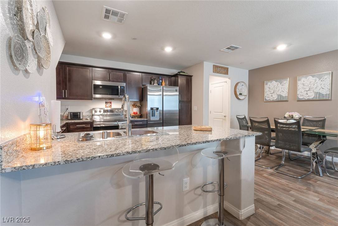 North Las Vegas, NV 89086,2620 Canary Yellow CT