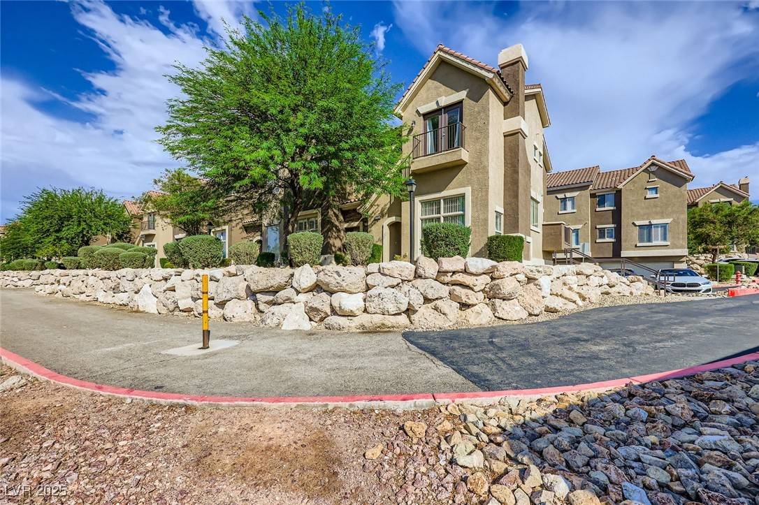 Henderson, NV 89074,2792 Fountain Ridge LN