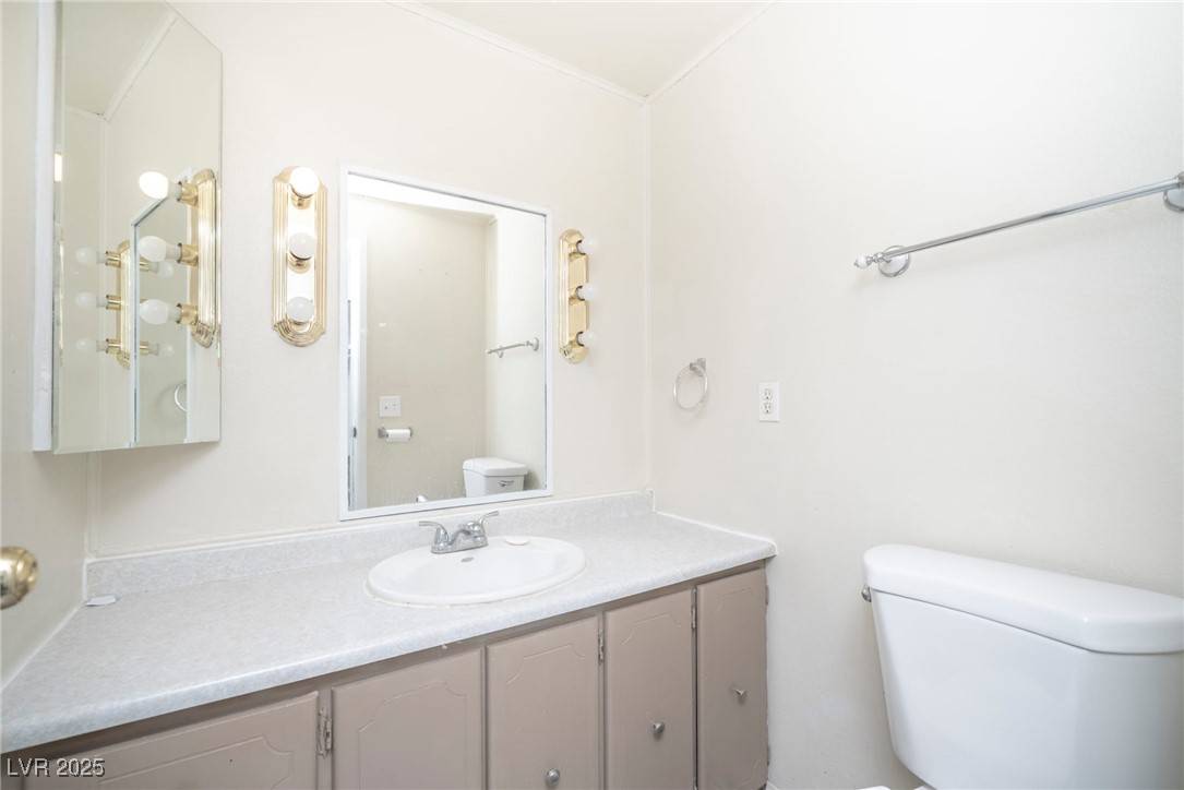 Las Vegas, NV 89110,148 Sir Thomas DR