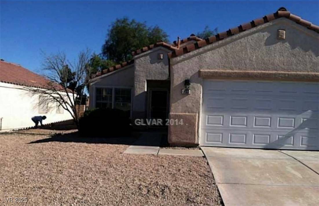 Henderson, NV 89011,733 Hitchen Post DR