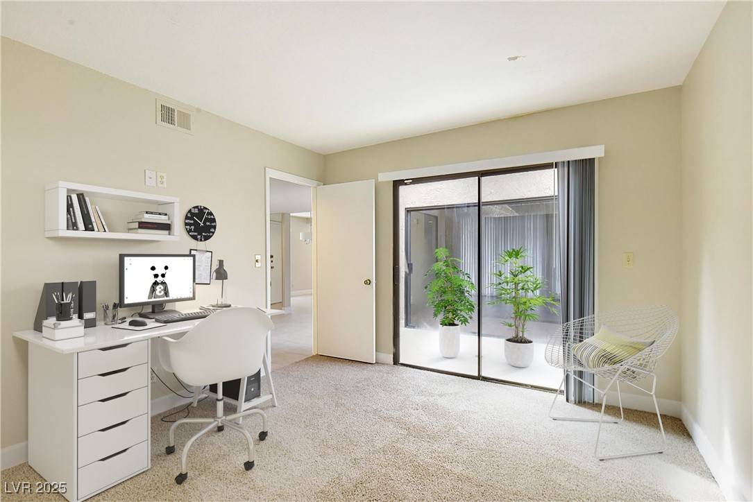 Las Vegas, NV 89121,4687 Madreperla ST