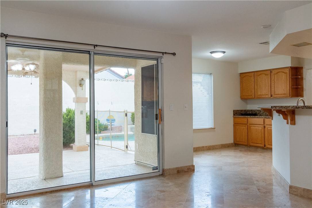 Henderson, NV 89074,7 Barton Spring CIR