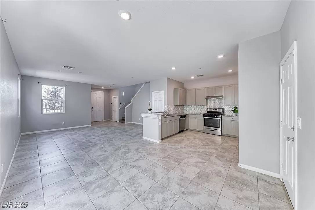 Henderson, NV 89044,2637 Piroli ST