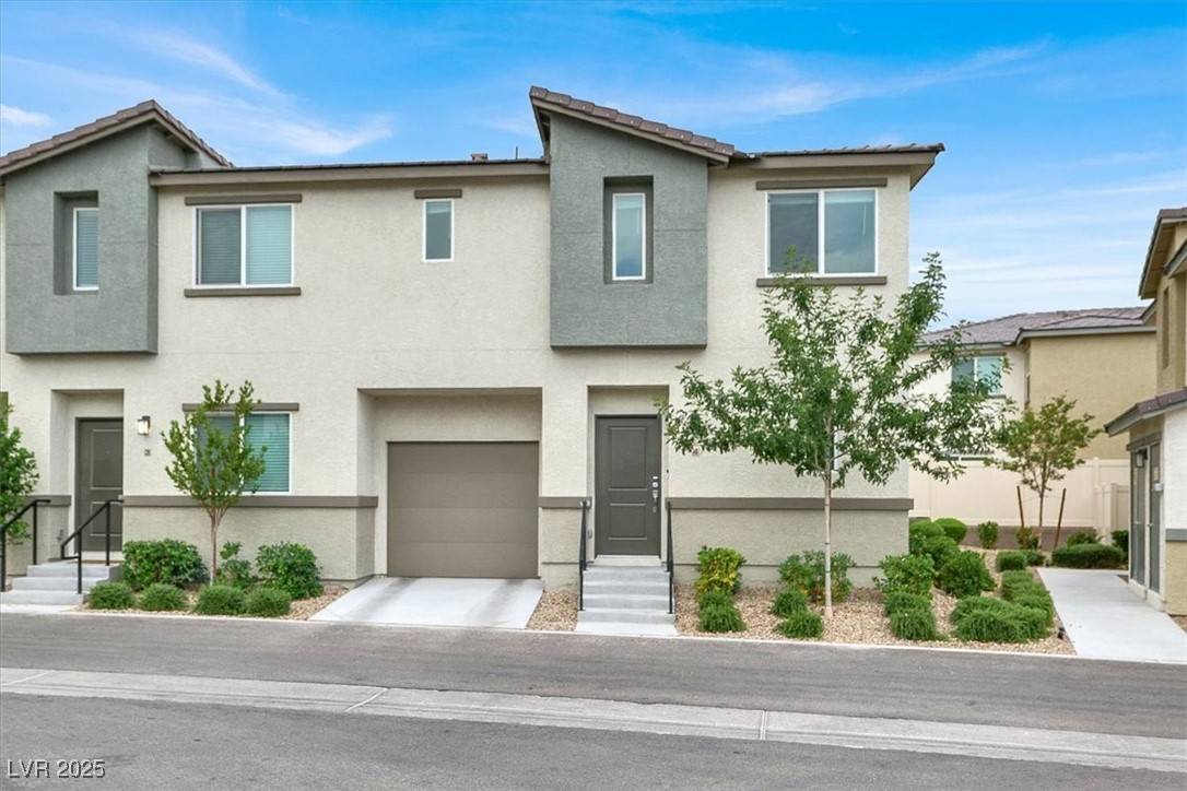 Las Vegas, NV 89183,2813 Tahiti Grape WAY #4