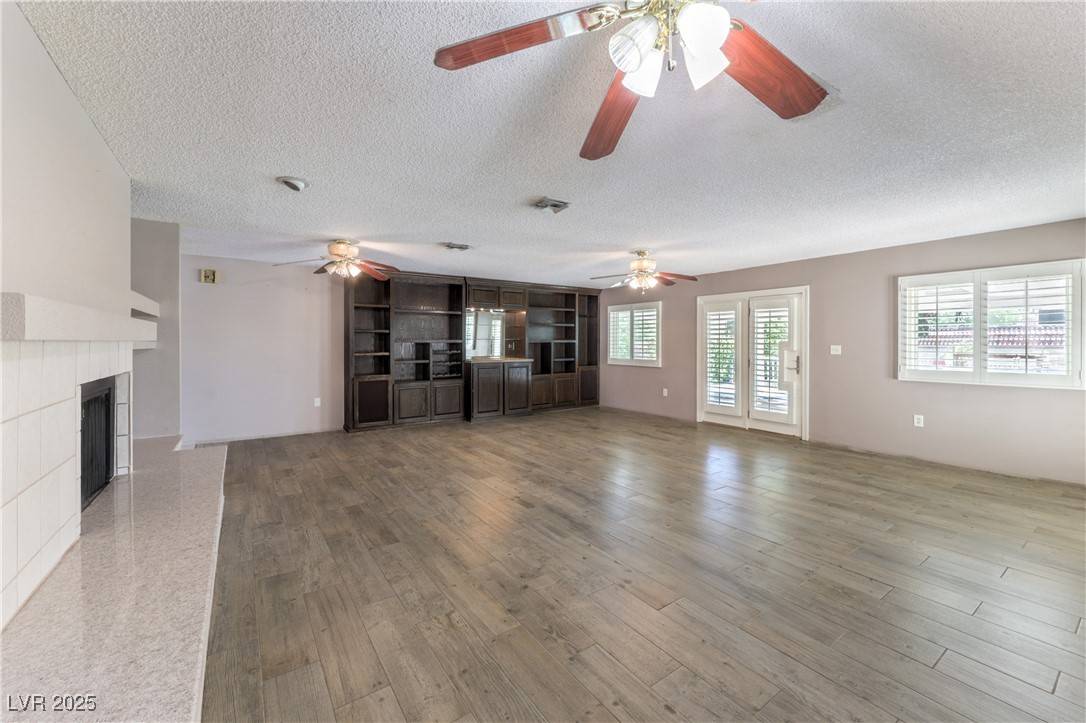 Las Vegas, NV 89117,2780 Montessouri ST